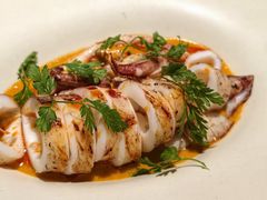 碳烤鱿鱼酸汤奶油汁-LESCEDARS Brasserie Bistro香柏树