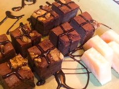 -SISTERS BAR RESTAURANT川意酒馆(嘉善老市H楼店)