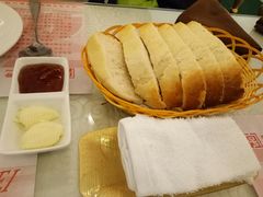 -华梅西餐厅(哈尔滨中央大街店)