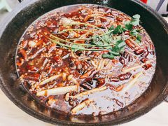-鸿顺老铁锅美蛙鱼府(解放碑店)
