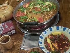 -亮欢寨酸汤鱼(沙冲路店)