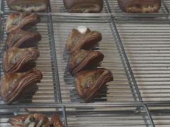 -VERIE BAKEHOUSE