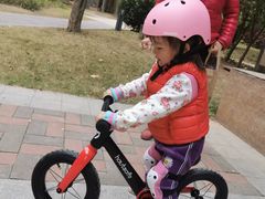 -八爪矩阵极限运动馆·儿童平衡车·感统训练(南海子公园校区)