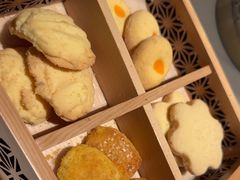 -八府香鸭·啫啫煲(华山路店)