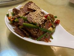 盐边牛腱子-兔行天下-鸿鹤鲜锅兔(中海国际店)