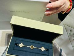 -梵克雅宝(国贸商城店)