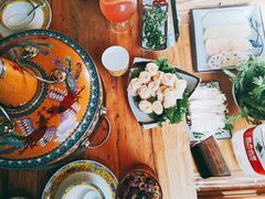 -毛辣果·贵州红酸汤牛肉火锅(西单店)
