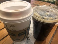 -星巴克臻选(莘庄仲盛店)