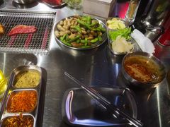 -马路牙子地桌烤肉(工体店)