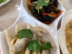 -鹏城人家海鲜酒家·23年老字号(较场尾店)