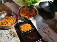 -三国惹火烤肉·中日韩烤肉集合店(百草路店)