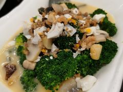 上汤西兰花-河畔春天时尚餐厅