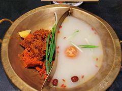 -沸炉重庆老火锅(军事博物馆店)