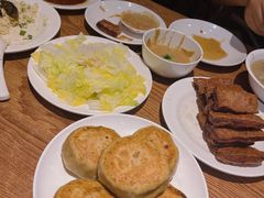 -清真吴记门钉肉饼·喜多利