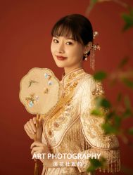 -纪梵希旅拍婚纱摄影(大连总店)