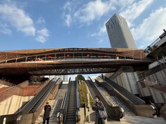 -东方体育中心(地铁站)