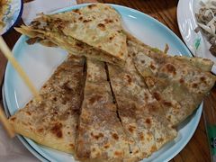 -溢心园香河肉饼总店
