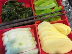 -二荆条·蜀鲜汇城市森林火锅