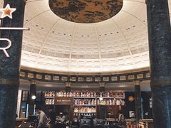 大堂-星巴克臻选(天津恒隆广场旗舰店)