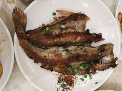 秋刀鱼盐烧-芭菲盛宴·环球美食(解放碑英利国际店)