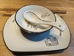 -临界音乐酒馆·小龙虾·江湖菜(华熙LIVE·鱼洞店)