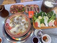 -阿婆情腊排骨火锅(金虹路店)