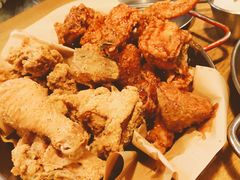 炸鸡翅一半一半-富乐满韩国正宗炸鸡韩国料理(虹泉路店)