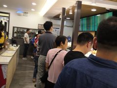 等位区-护国寺小吃(安定门店)