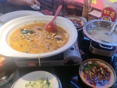 -川流不息·地道川菜·小龙虾(新松江路店)