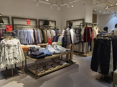 -URBAN REVIVO(北京斯普瑞斯奥特莱斯店)