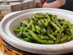肉碎沙煲豆角-上关雪東北菜(中房金谊店)