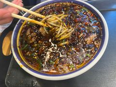 -云阿蛮云南生烫牛肉米线(奉贤路店)