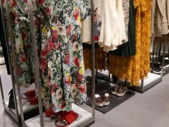 -ZARA(万达广场二七店)