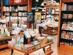 -西西弗书店&矢量咖啡(凯德晶萃广场店)