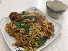 炒香肠肉丝面-一家人面馆(三条巷店)