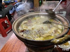 -威邵鸡煲(西华路总店)