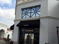 -COACH蔻驰(百联奥特莱斯广场店)