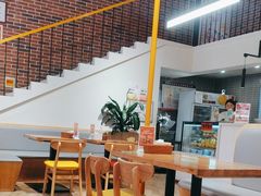 -暖食光·台式家庭餐厅·生日主题店(万达店)