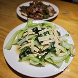 嗝～好吃！好吃！又又又又又吃撑啦[调皮]