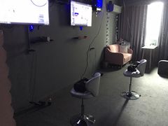 -VR间客漫虚拟现实体验馆(汉街店)
