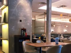 大堂-必胜客(龙之梦购物中心店)