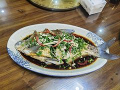 -芦茨金富饭庄·25年老字号·专做稻草鸡