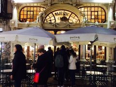 -Majestic Café