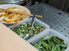 -犟一碗双椒鸡面(得意世界店)