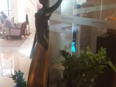 -三亚湾海居铂尔曼度假酒店