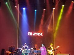 -TZ House音乐现场(来福士中心店)