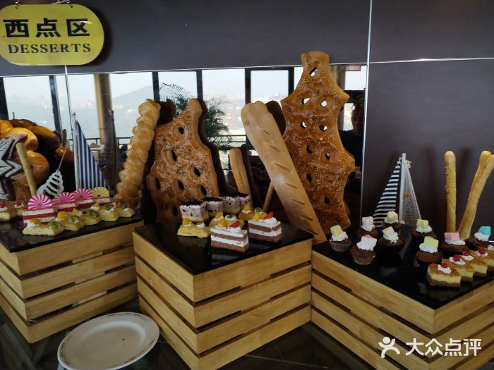 汇泉王朝大饭店-旋转餐厅(南海路店)图片