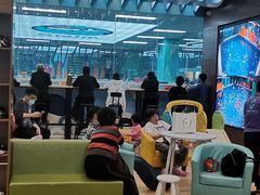 -Swim斯卫姆国际儿童游泳中心(红博中央公园店)