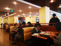 卡座-萨莉亚意式餐厅(护国新天地店)