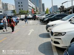 -冠京饭店·停车场